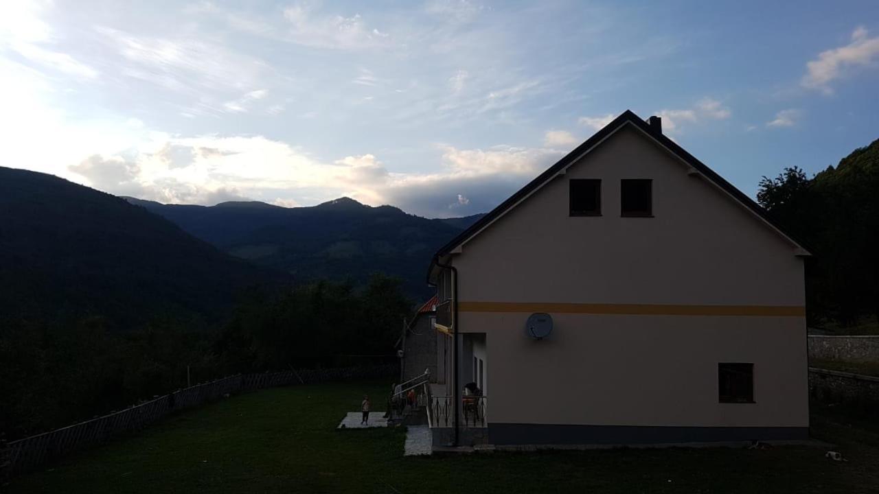 Guest House Trojani Lepushe 외부 사진
